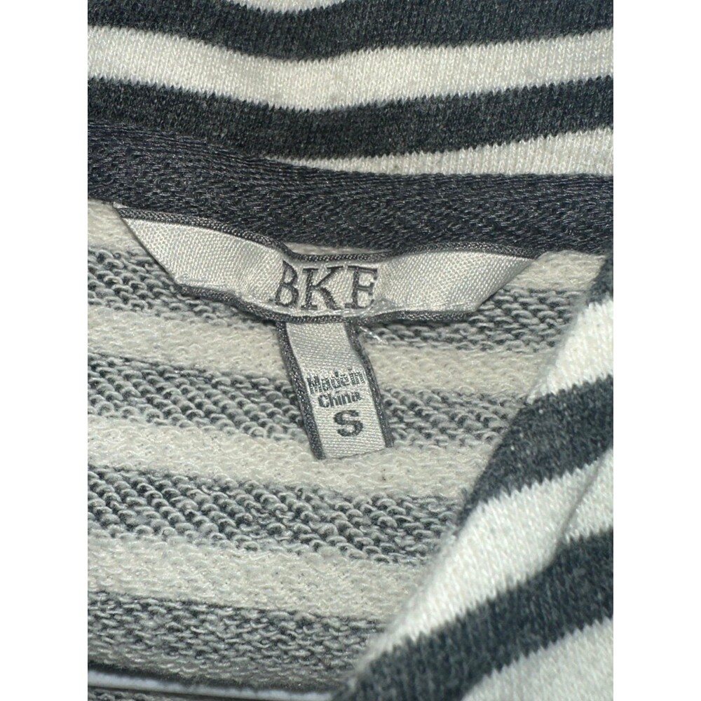 BKE French Terry Buttoned Collar Hoodie Size Small - Picture 6 of 6